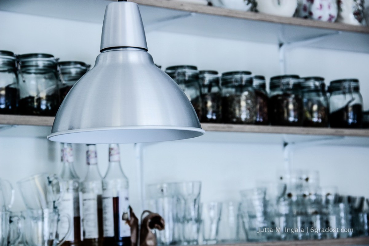 Schönes & Leckeres im Regal