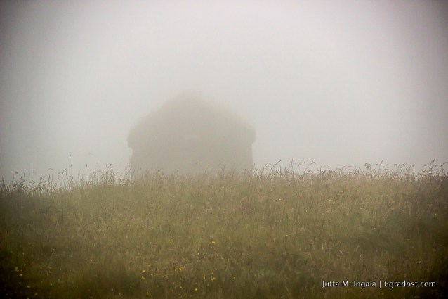 Hjallur im Nebel