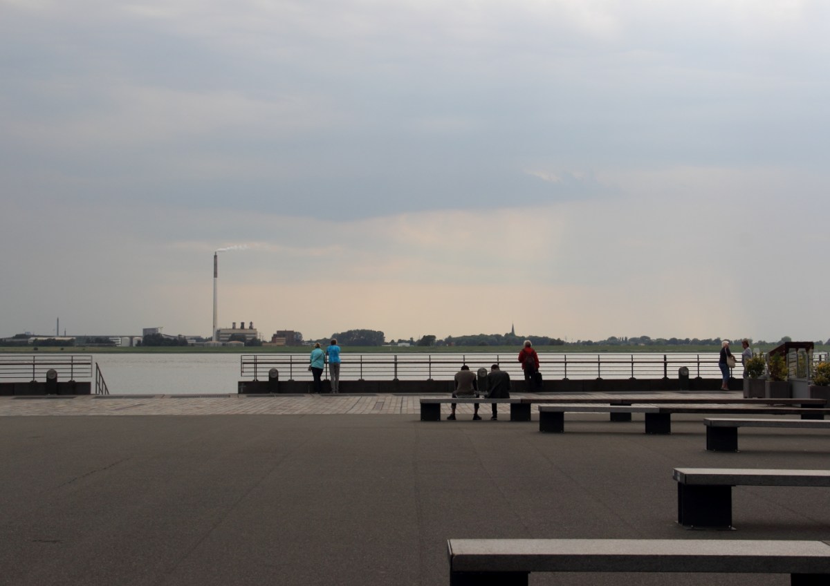 Am Strom ... Blick auf die Weser