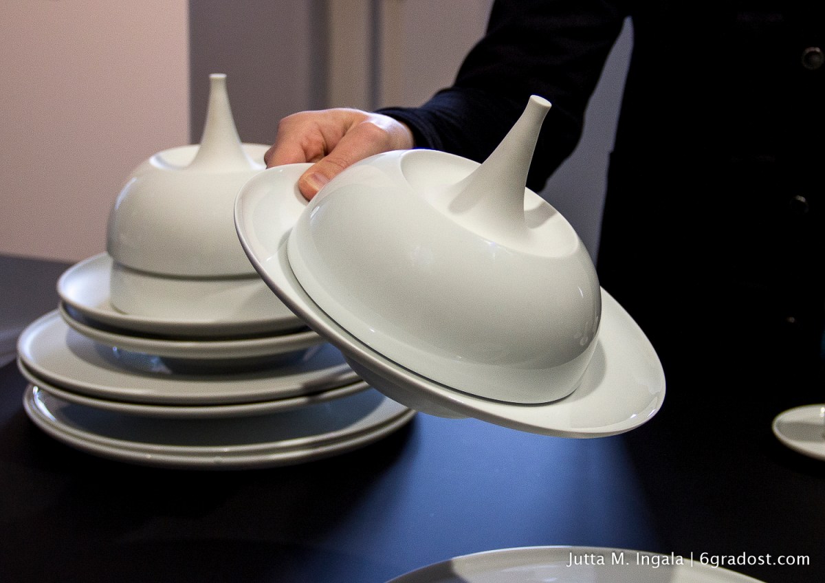 Funktionelles Detail: sie dekorative Cloche verrutscht nicht